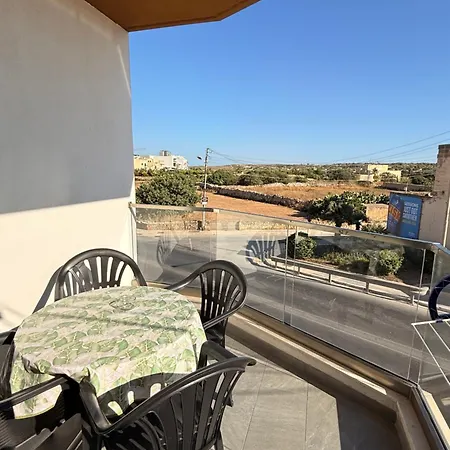 Marsascala Boutique Close To The Sea With 3 Bedrooms アパート
